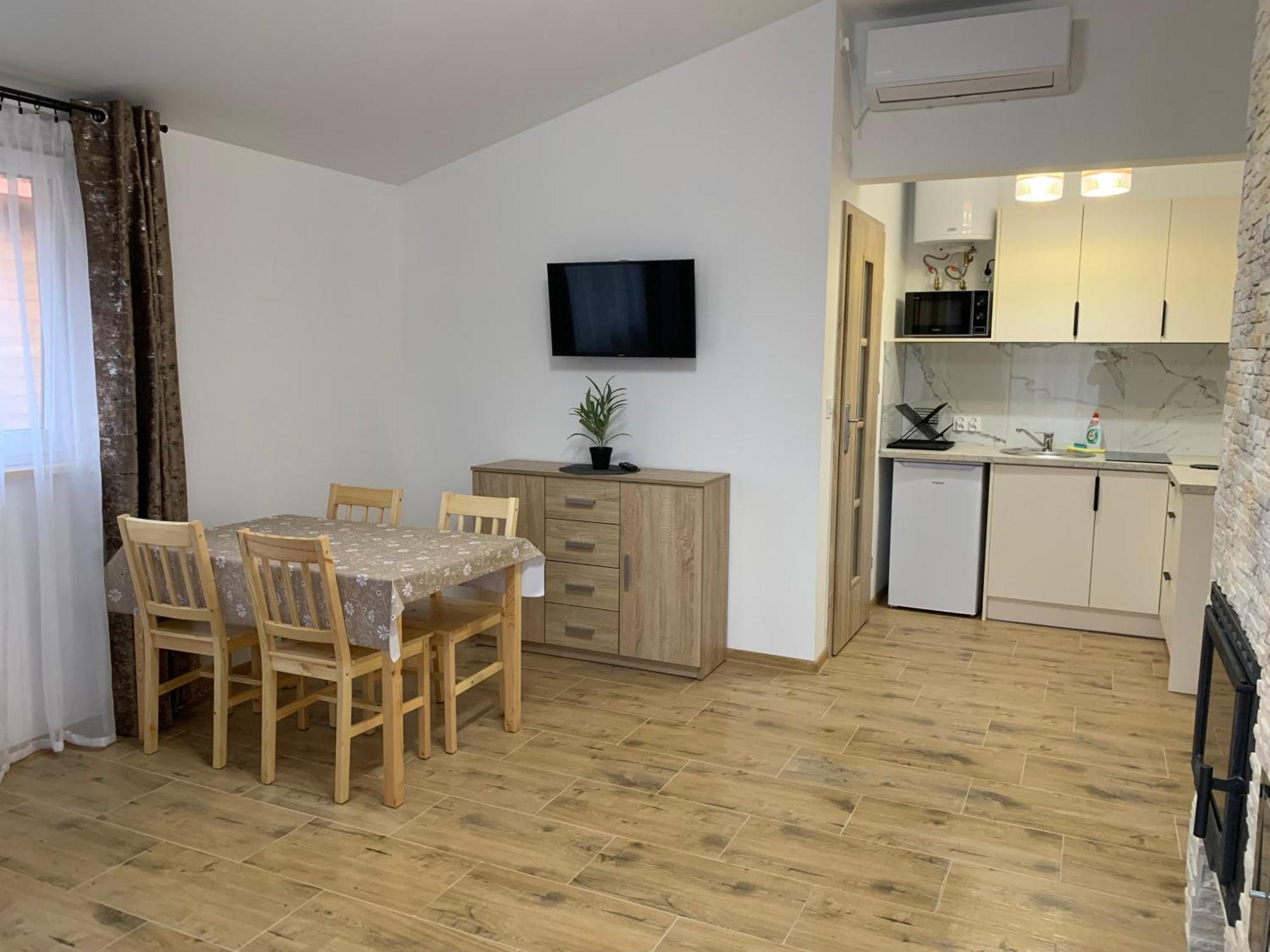Zielona Dolina - Kompleks Dla Rodzin Z Dziecmi Mikołajki Extérieur photo